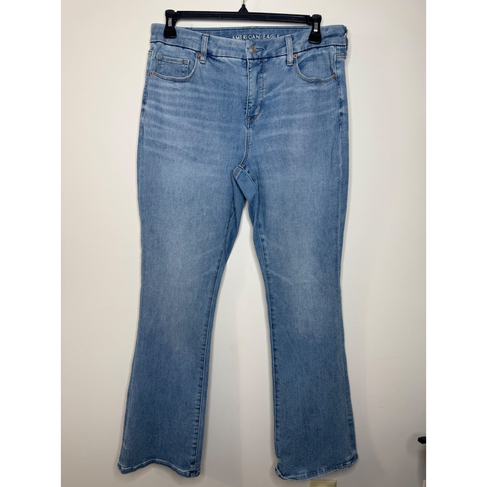 American Eagle Curvy High-Rise Skinny Kick Jeans Light Wash Luxe Stretch Size 16